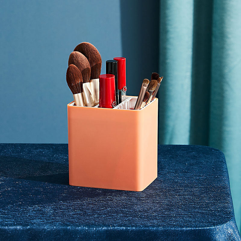 Cosmetic brush storage bucket